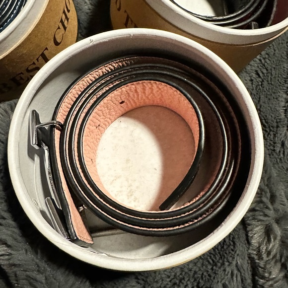 SOLD - 3 reversible belts - red, blue, pink (black reverse side) - Picture 7 of 9